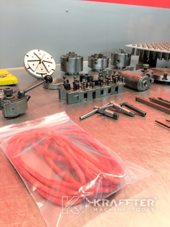 Tour conventionnel à vendre SCHAUBLIN 70 20689-922 Machines outils d'occasion