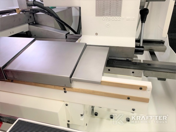 Achat et vente dans le monde entier de Tour CNC SCHAUBLIN 180 CNC R-TM A2-5 20689-958
